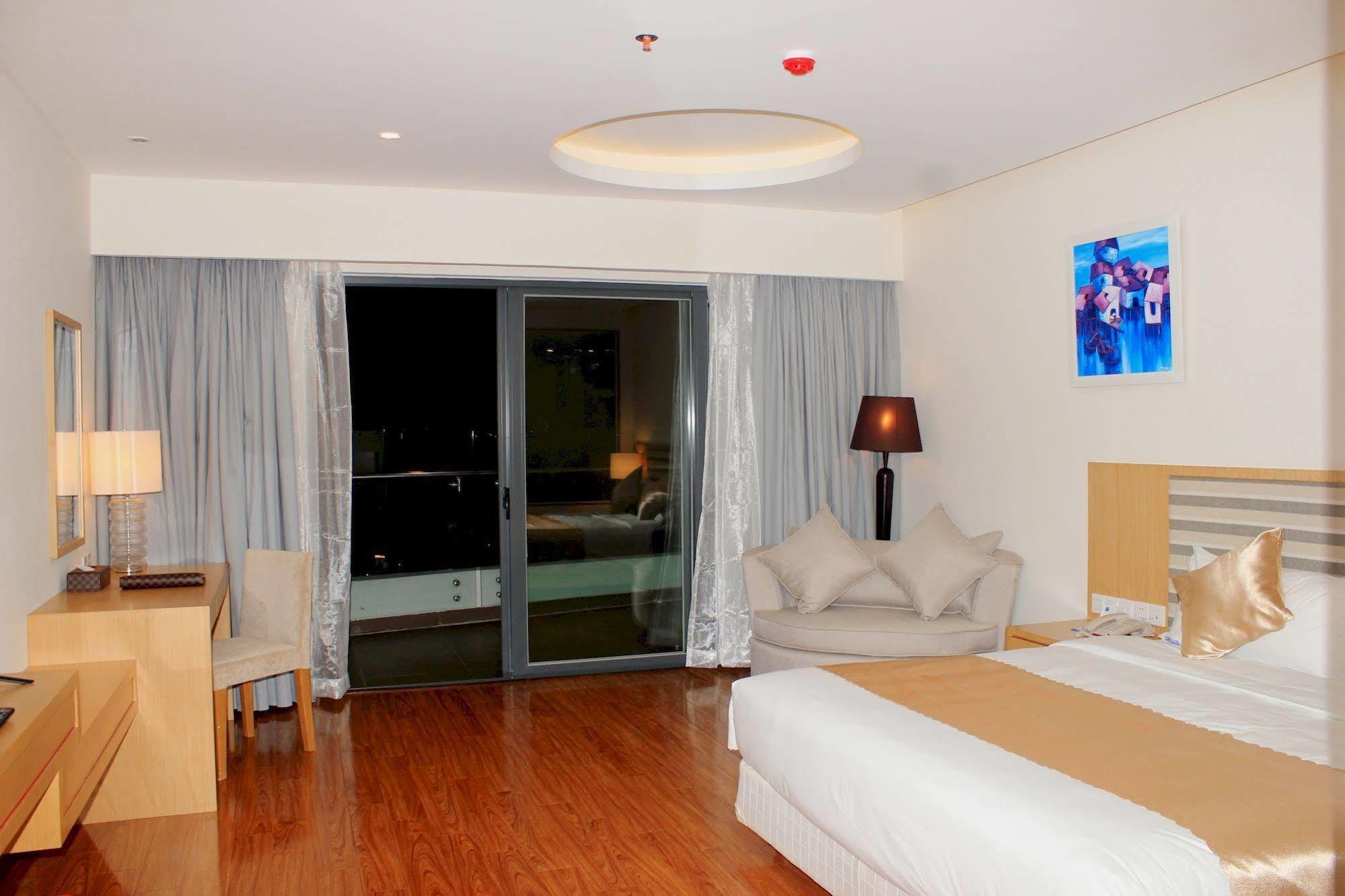 Bavico International Hotel Nha Trang Exterior photo